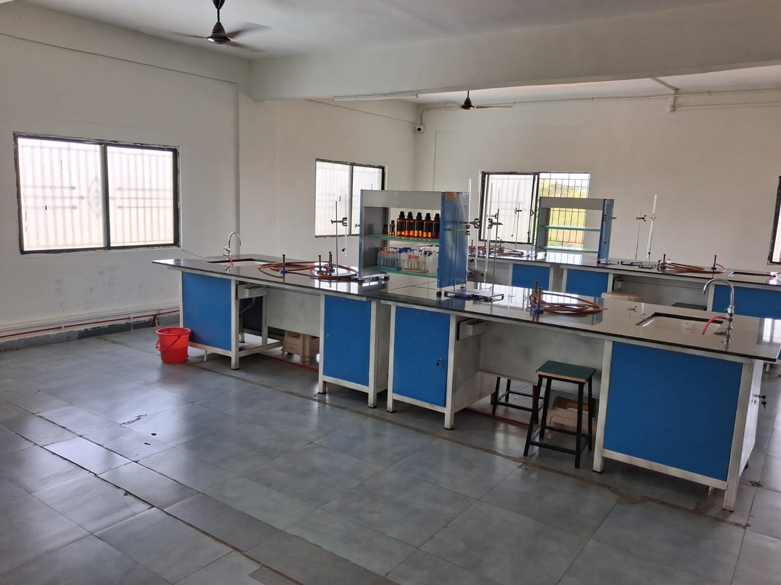 pharmachemlab3